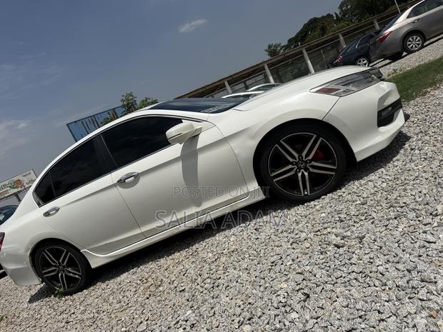 Honda Accord 2017 White