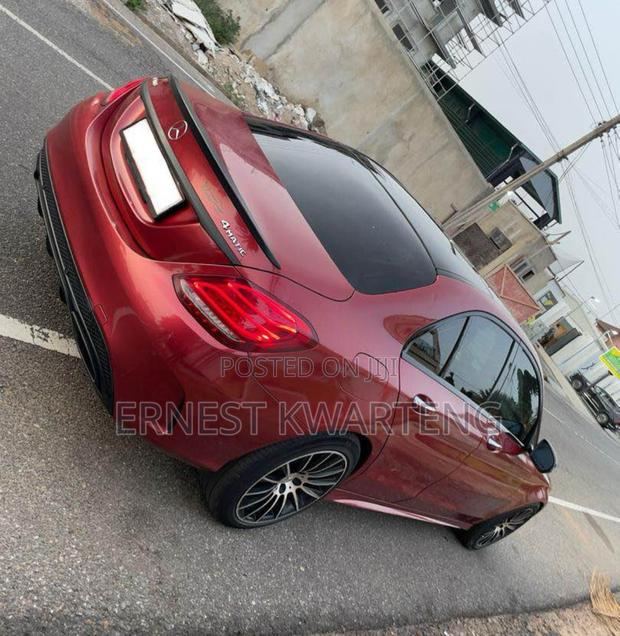Mercedes-Benz C300 2017 Red