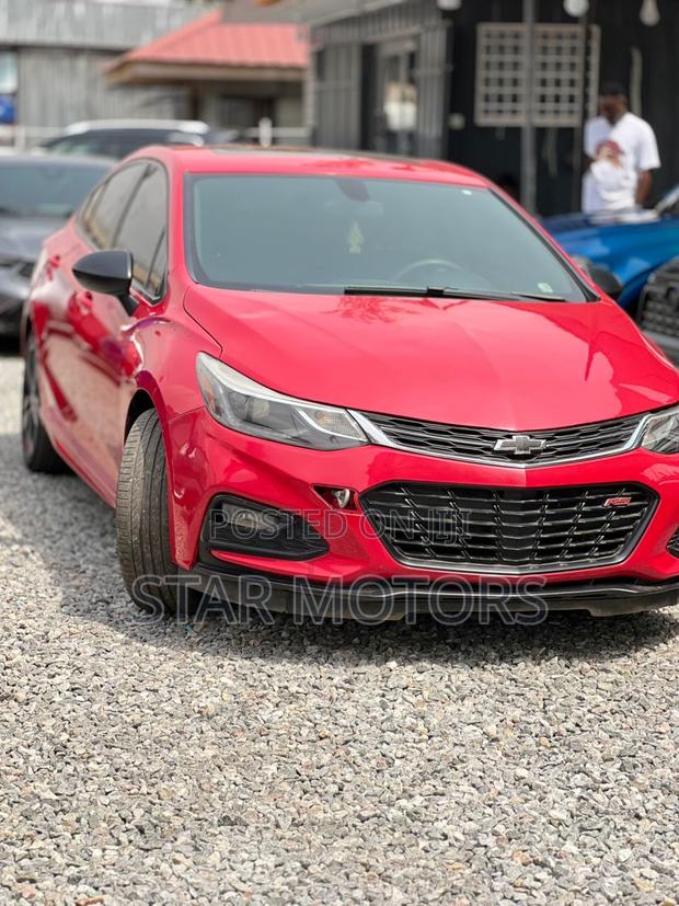 Chevrolet Cruze 2018 Red
