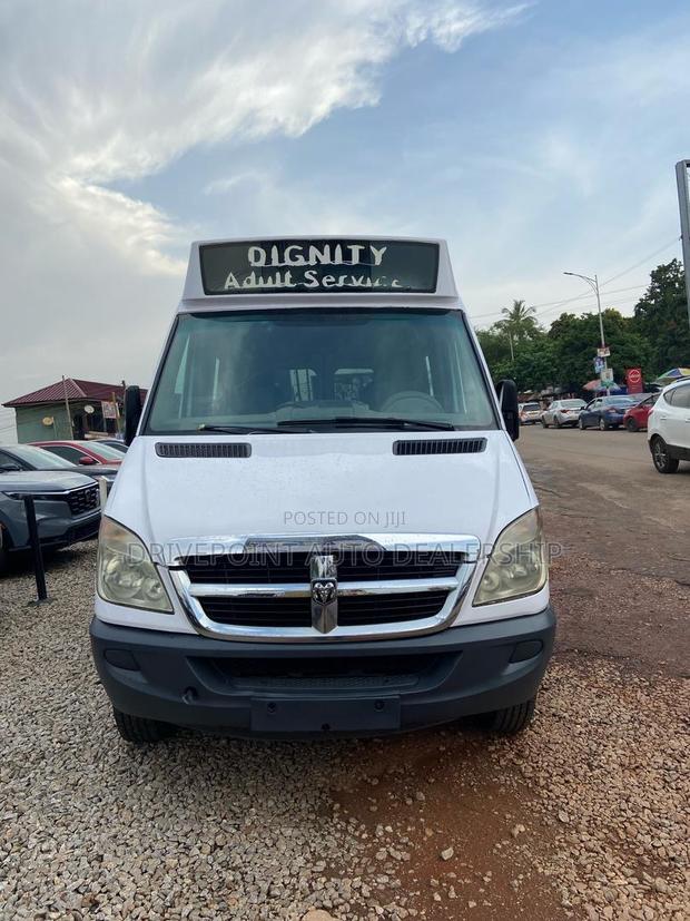 Dodge Sprinter 2009 White