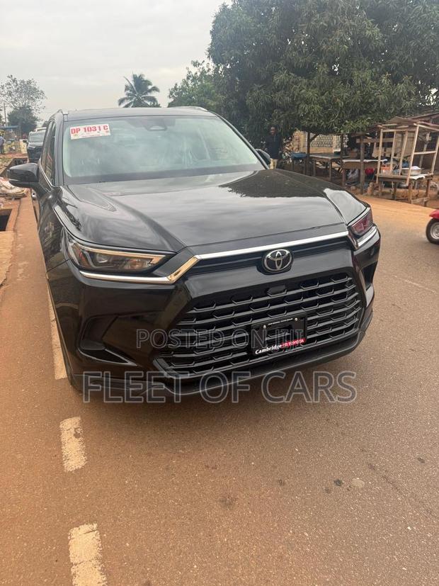 Toyota Highlander XLE AWD 2024 Black