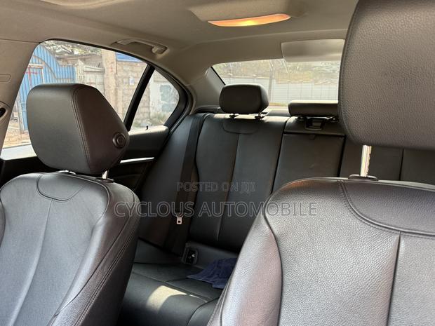 BMW 320i 2016 White