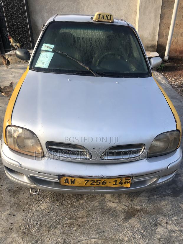 Nissan March 2002 Silver