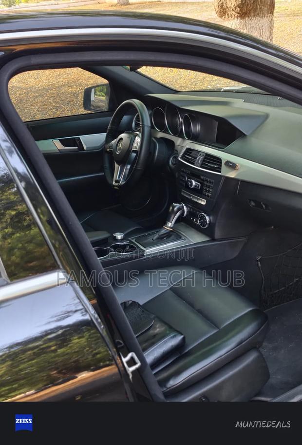 Mercedes-Benz C250 2014 Black