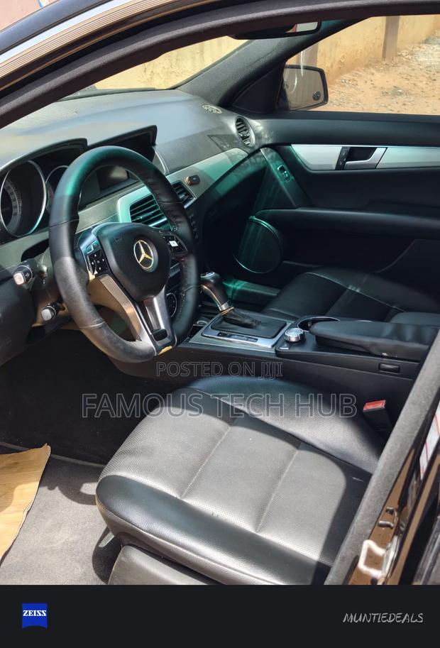 Mercedes-Benz C250 2014 Black