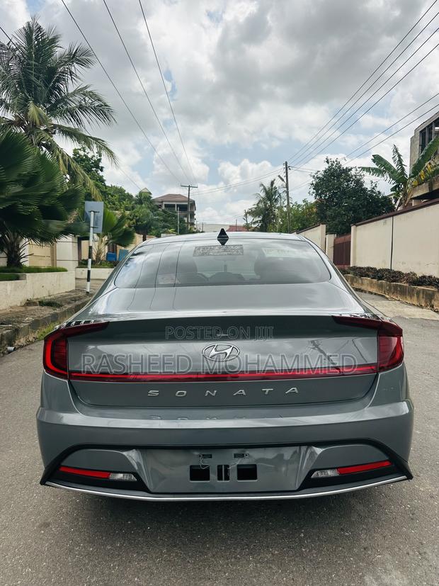 Hyundai Sonata SE 2021 Gray