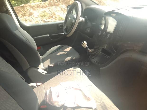 Hyundai H1 2.4 GLS 2009 Black