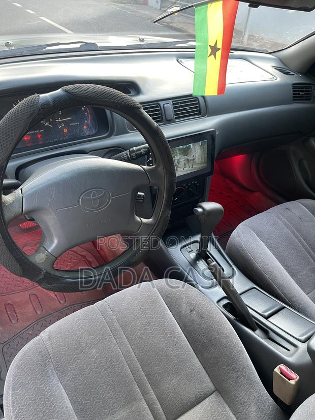 Toyota Camry Automatic 1999 Gray