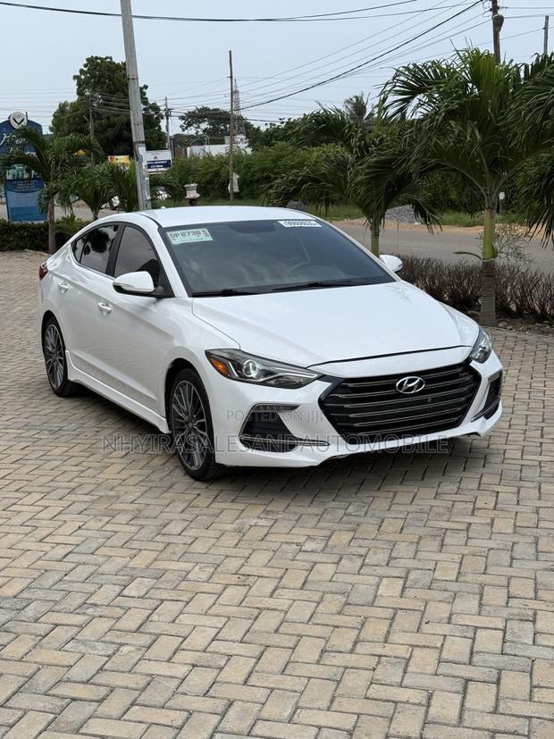 Hyundai Elantra Sport 2018 White