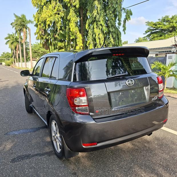 Scion xD Base 2012 Gray