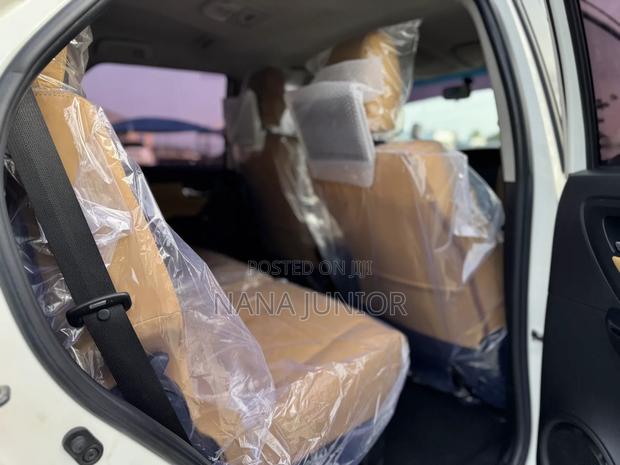 Toyota Fortuner 2019 White