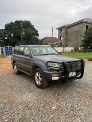 Toyota Land Cruiser 2004 Gray for sale