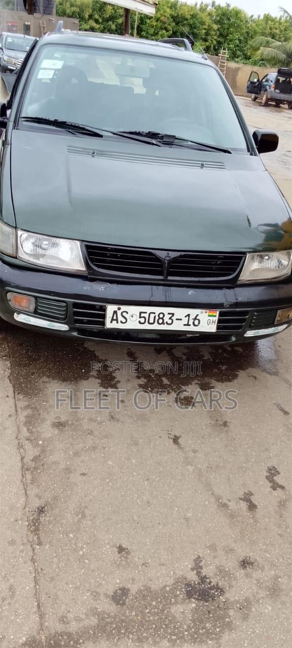 Mitsubishi SpaceRunner 2006 Gray