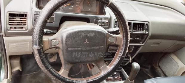 Mitsubishi SpaceRunner 2006 Gray