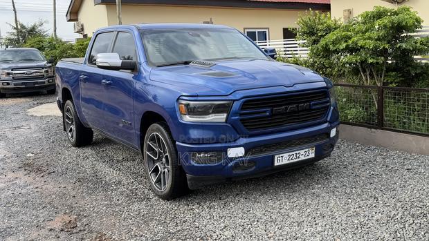 RAM 1500 2019 Blue