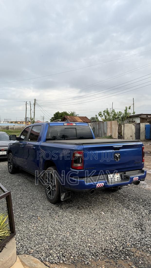 RAM 1500 2019 Blue
