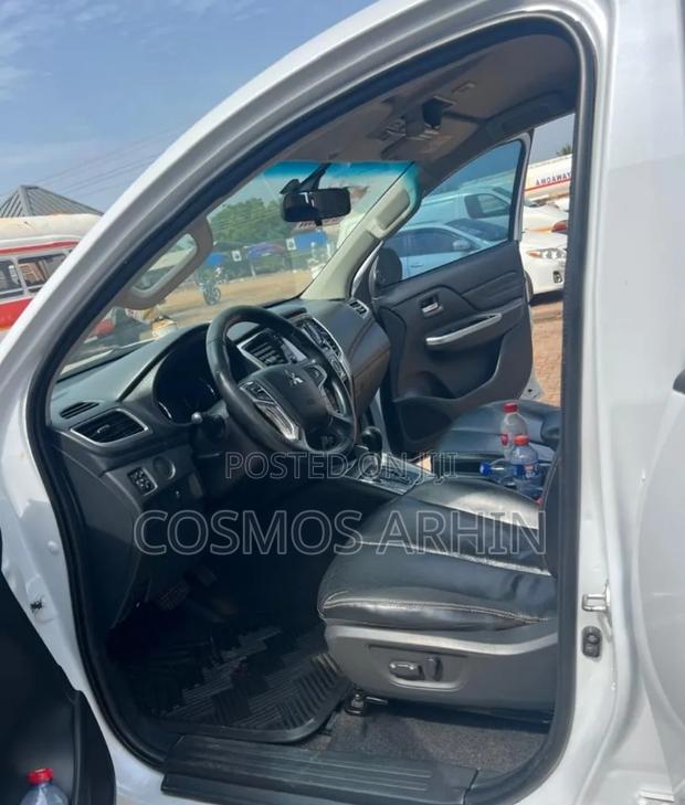 Mitsubishi L200 2020 White