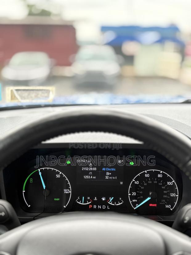 Ford Maverick 2022 Blue
