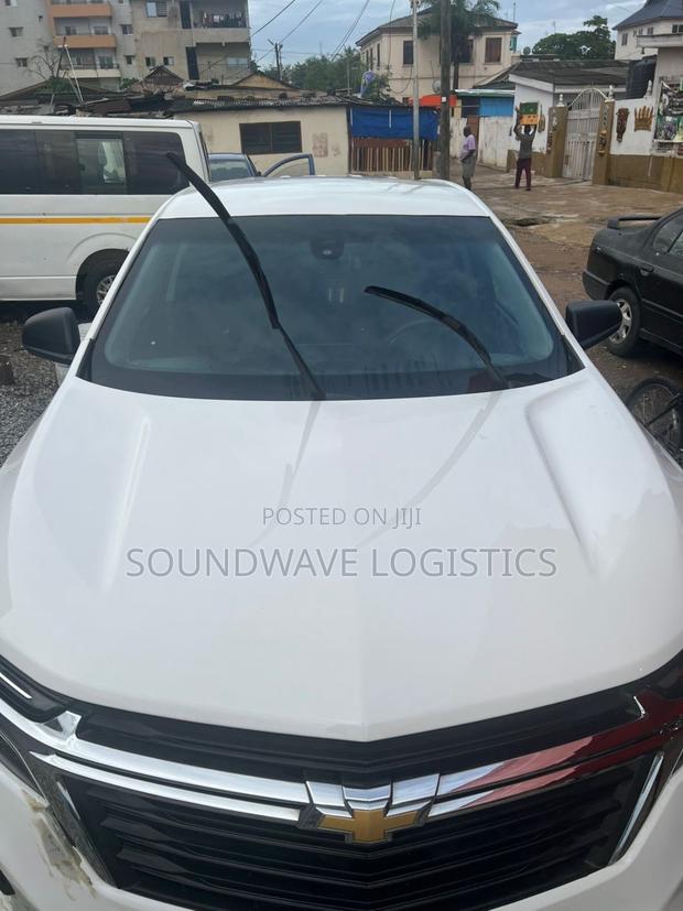 Chevrolet Equinox 2021 White