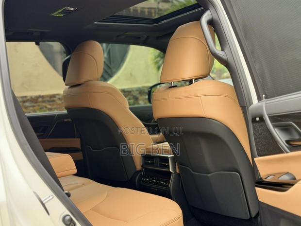 Lexus LX 500d 2026 White