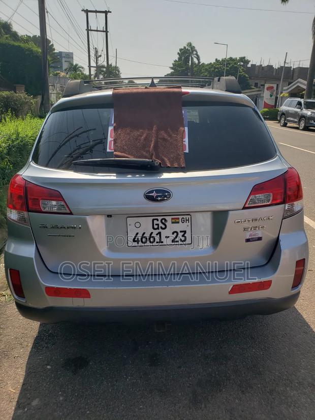 Subaru Outback 3.6R 2013 Silver