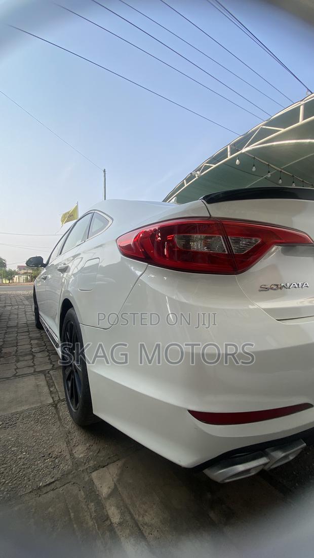 Hyundai Sonata Sport 4dr Sedan (2.4L 4cyl 6A) 2015 White