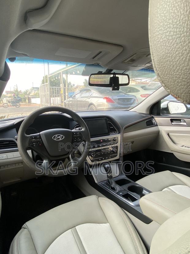 Hyundai Sonata Sport 4dr Sedan (2.4L 4cyl 6A) 2015 White