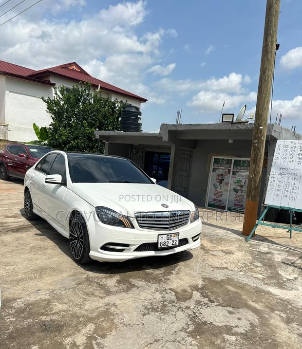 Mercedes-Benz C300 Luxury 4Matic Sedan AWD (3.0L 6cyl 7A) 2010 White