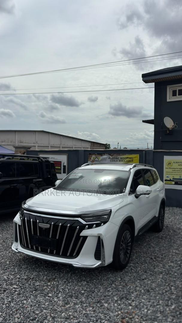 Geely Okavango 2024 White