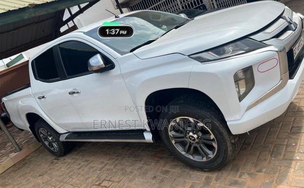 Mitsubishi L200 2020 White