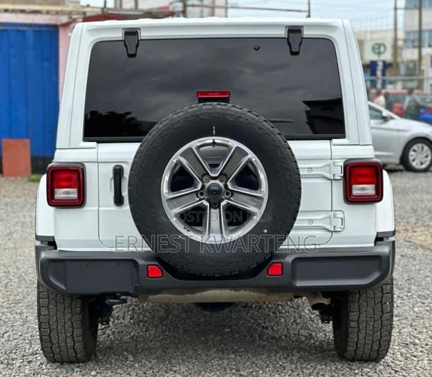 Jeep Wrangler 2021 White