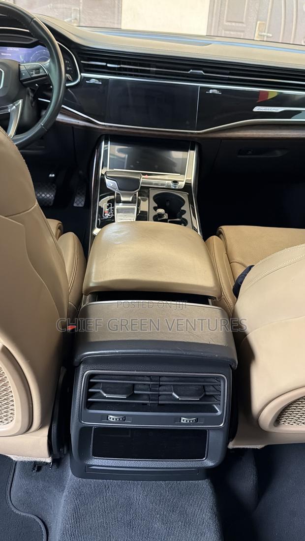 Audi Q8 3.0T Premium AWD quattro 2019 Black