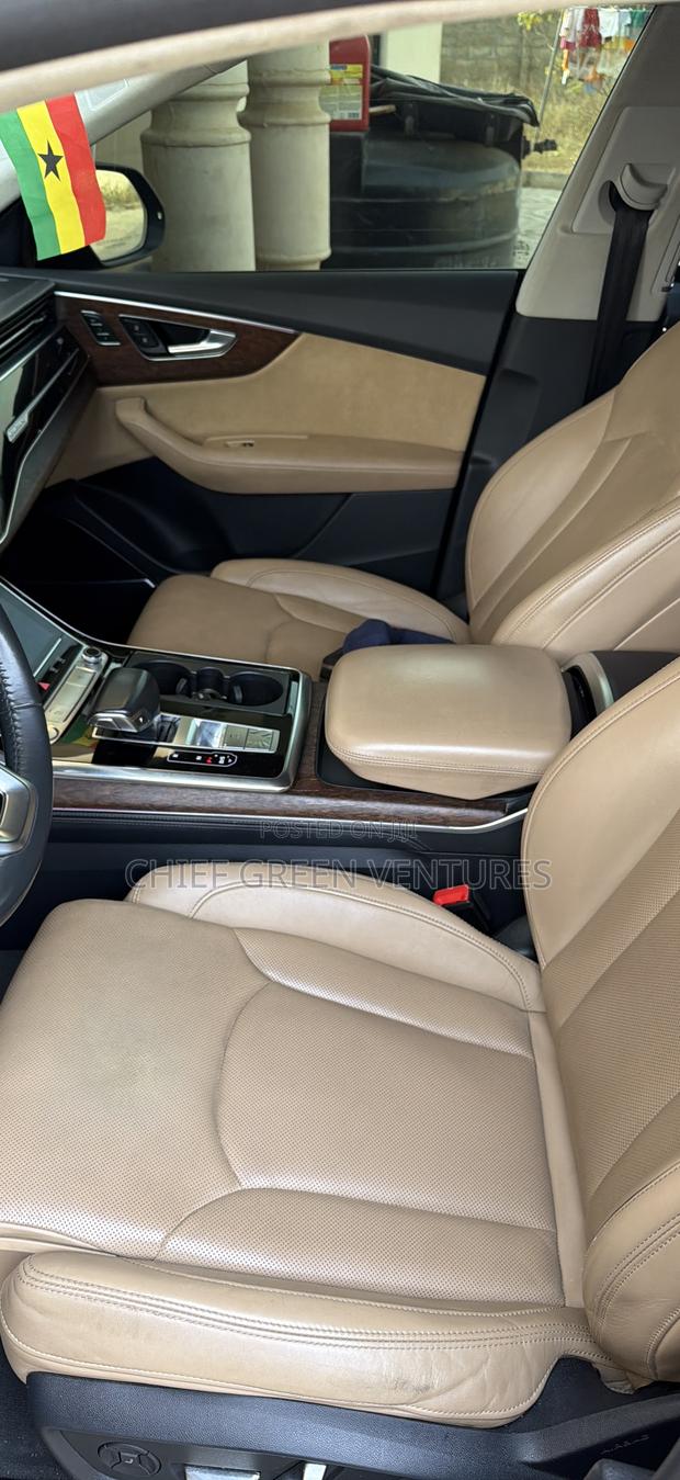 Audi Q8 3.0T Premium AWD quattro 2019 Black