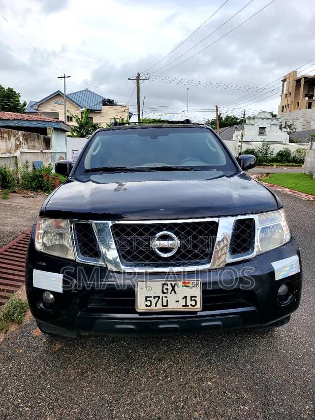 Nissan Pathfinder SE 2009 Black