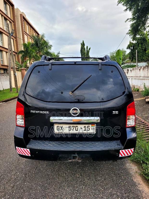 Nissan Pathfinder SE 2009 Black
