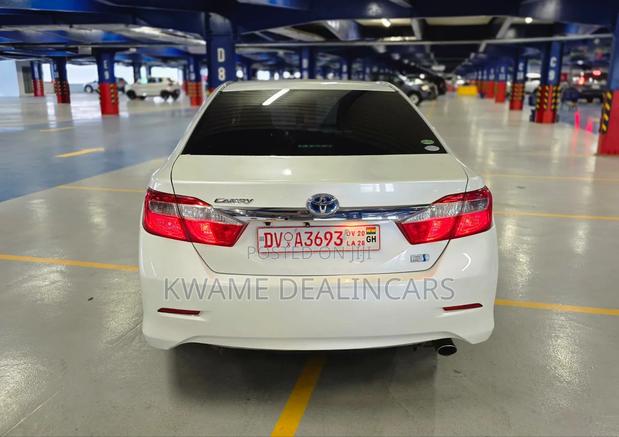 Toyota Camry 2013 Pearl