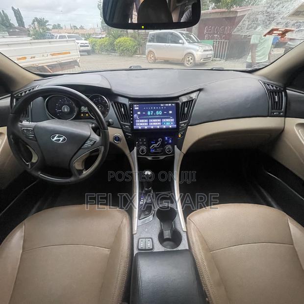 Hyundai Sonata SE Sedan FWD (2.4L 4cyl 6A) 2012 Blue