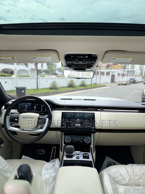 Land Rover Range Rover Vogue 2023 White