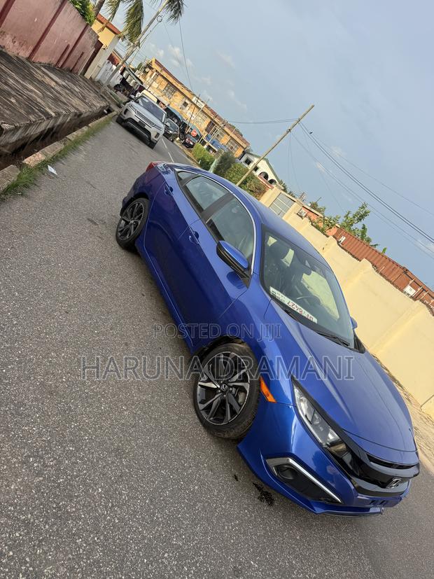 Honda Civic Sport Hatchback 2019 Blue