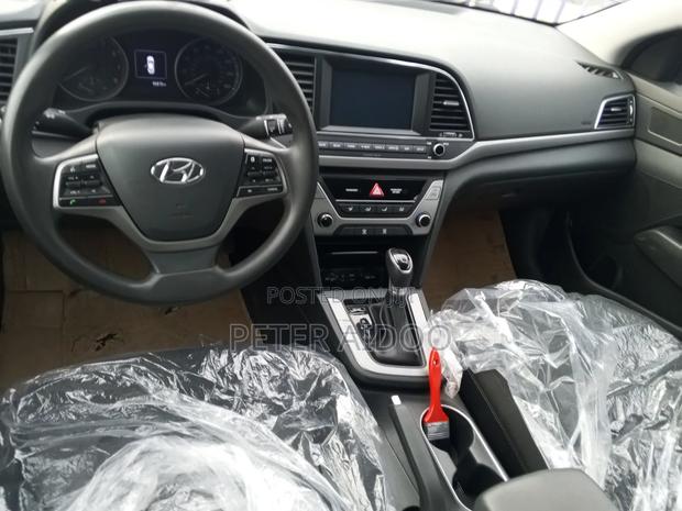 Hyundai Elantra 2018 Black
