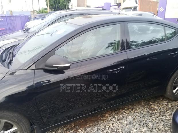 Hyundai Elantra 2018 Black
