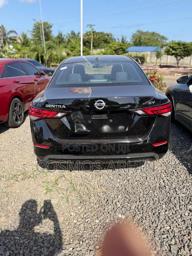 Nissan Sentra 2023 Black