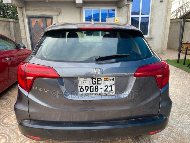 Honda HR-V 4dr SUV (1.5L 4cyl CVT) 2016 Gray