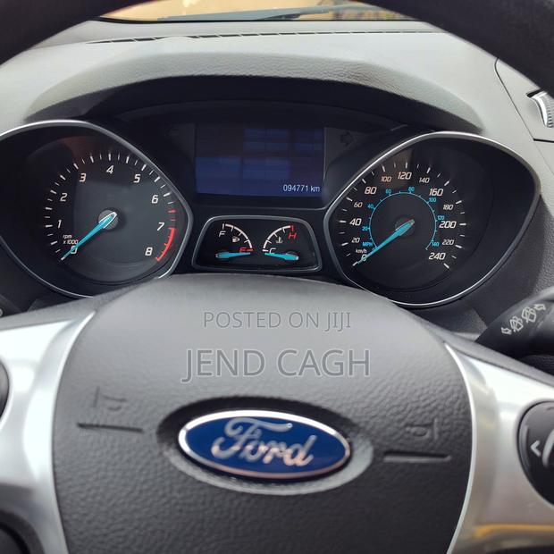 Ford Escape SE 4dr SUV AWD (1.6L 4cyl Turbo 6A) 2014 Gray