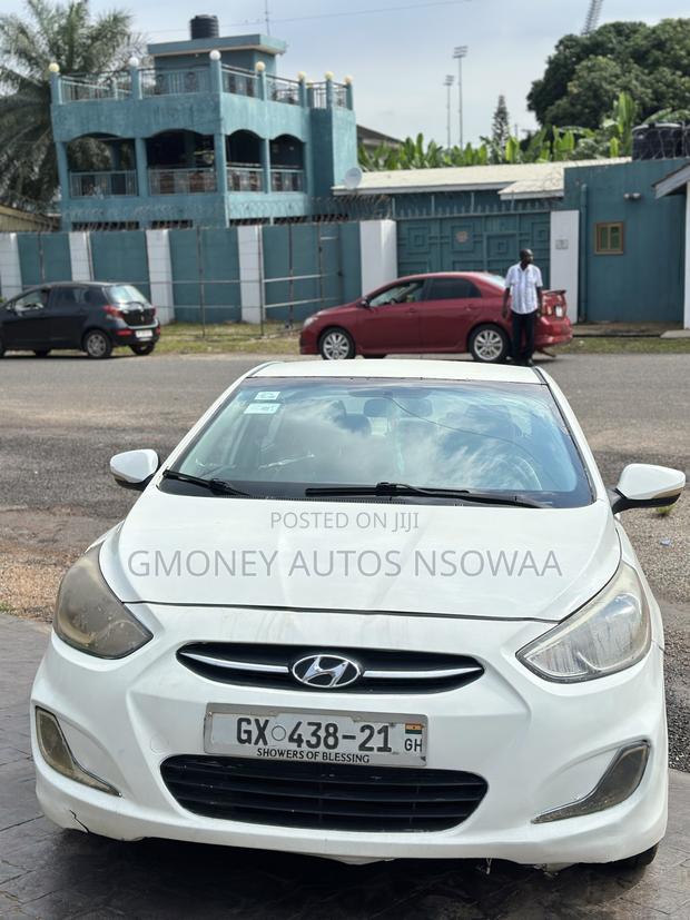 Hyundai Accent GLS 4dr Sedan (1.6L 4cyl 6A) 2015 White