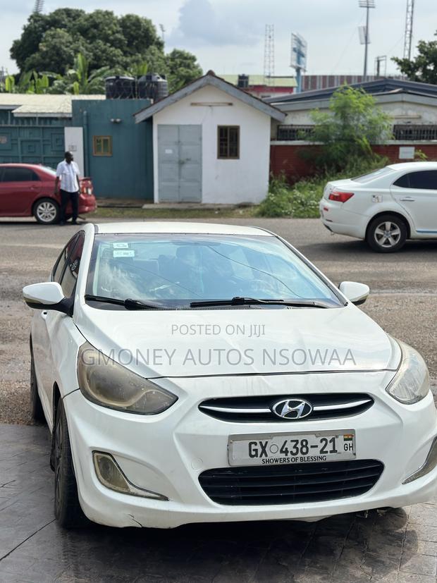 Hyundai Accent GLS 4dr Sedan (1.6L 4cyl 6A) 2015 White