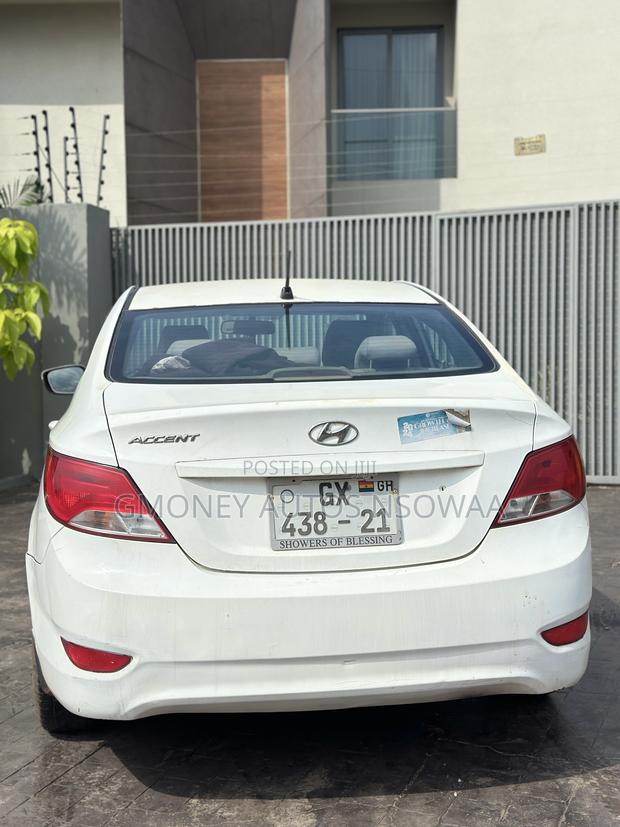 Hyundai Accent GLS 4dr Sedan (1.6L 4cyl 6A) 2015 White
