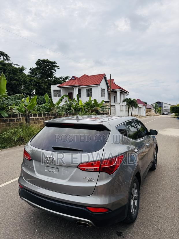Hyundai Santa Fe 2015 Gray