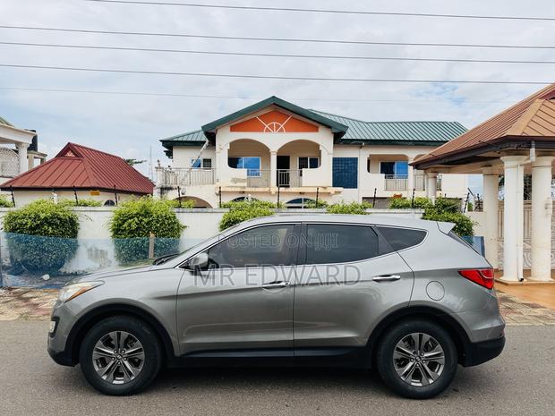 Hyundai Santa Fe 2015 Gray