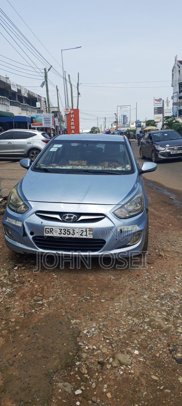 Hyundai Accent GLS 2013 Blue